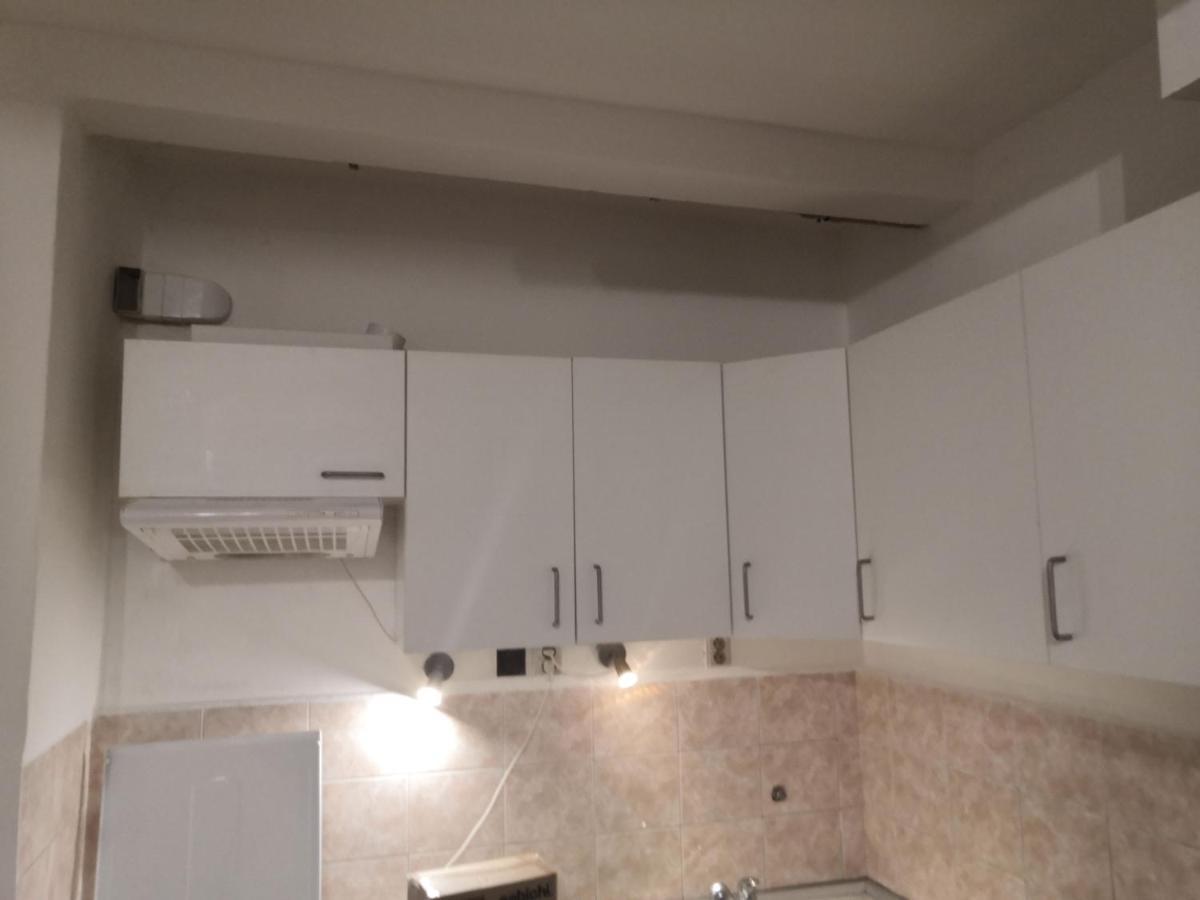 פראג Economy Flat 18 Minutes From Vaclavske Namesti מראה חיצוני תמונה