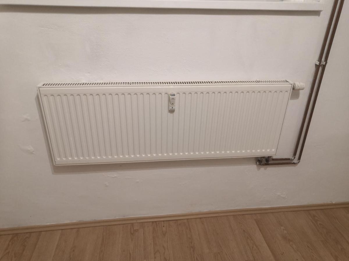 פראג Economy Flat 18 Minutes From Vaclavske Namesti מראה חיצוני תמונה